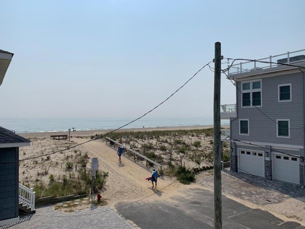 Crown Jewel 17025 Villa Brant Beach Exteriör bild