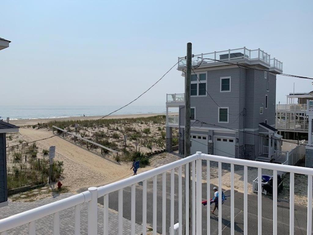 Crown Jewel 17025 Villa Brant Beach Exteriör bild
